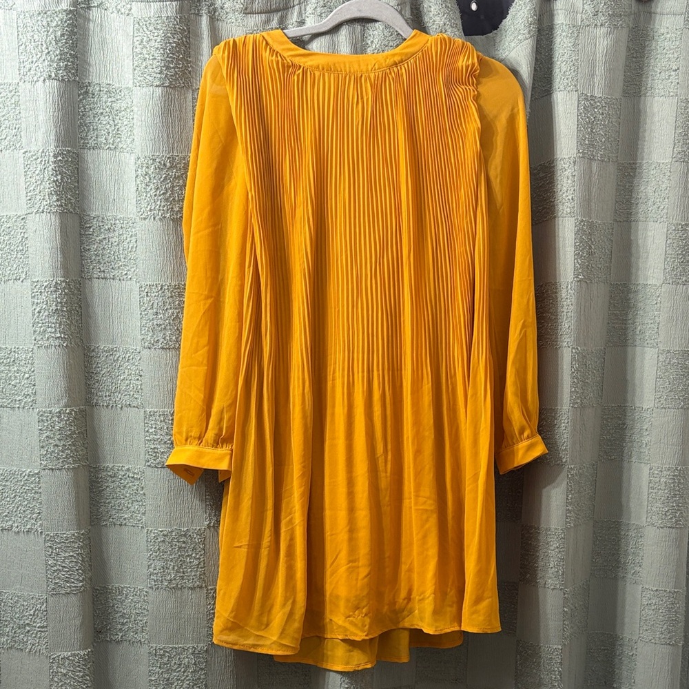 NY Collection Sunlit Yellow Pleated dress so cute